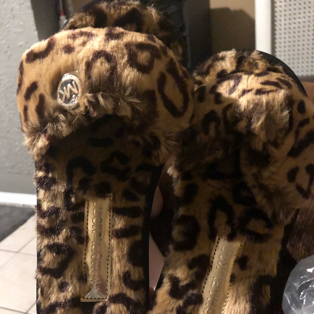 Authentic Michael kors slides